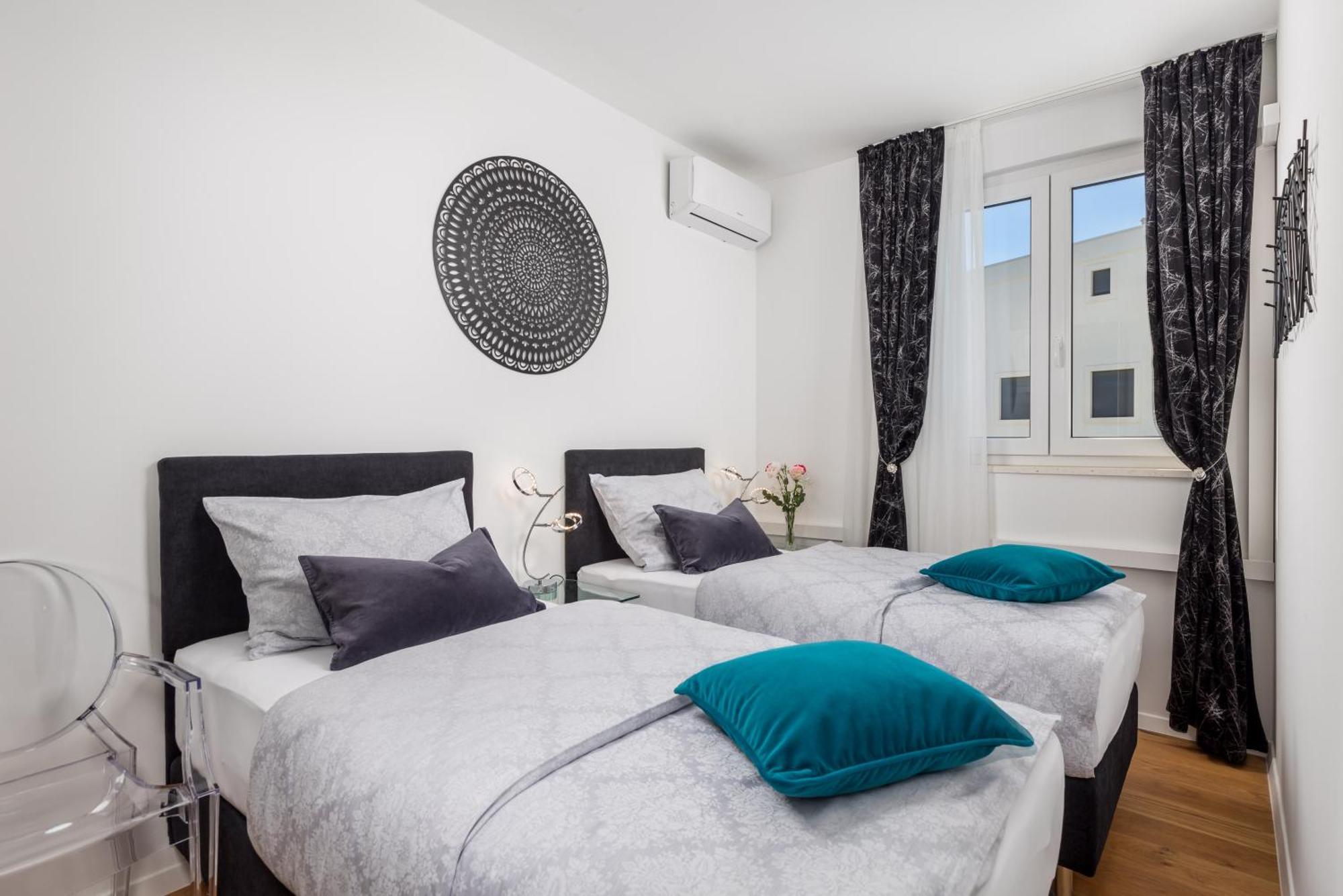 Luxury Apartment Hyperion With Private Pool And Garden Murter Ngoại thất bức ảnh