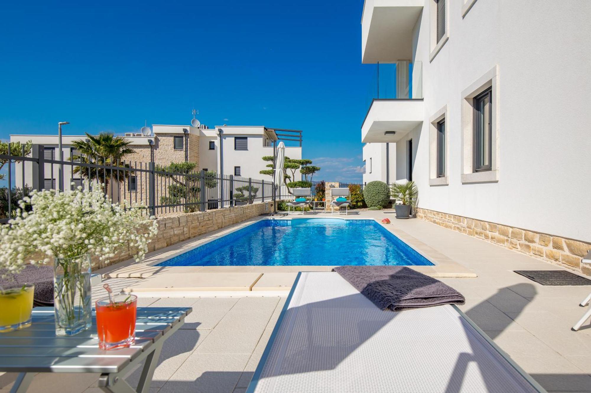 Luxury Apartment Hyperion With Private Pool And Garden Murter Ngoại thất bức ảnh